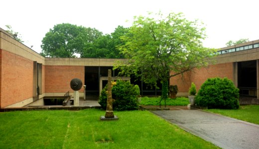 Courtyard - Huntington Museum of Art - DSC05541