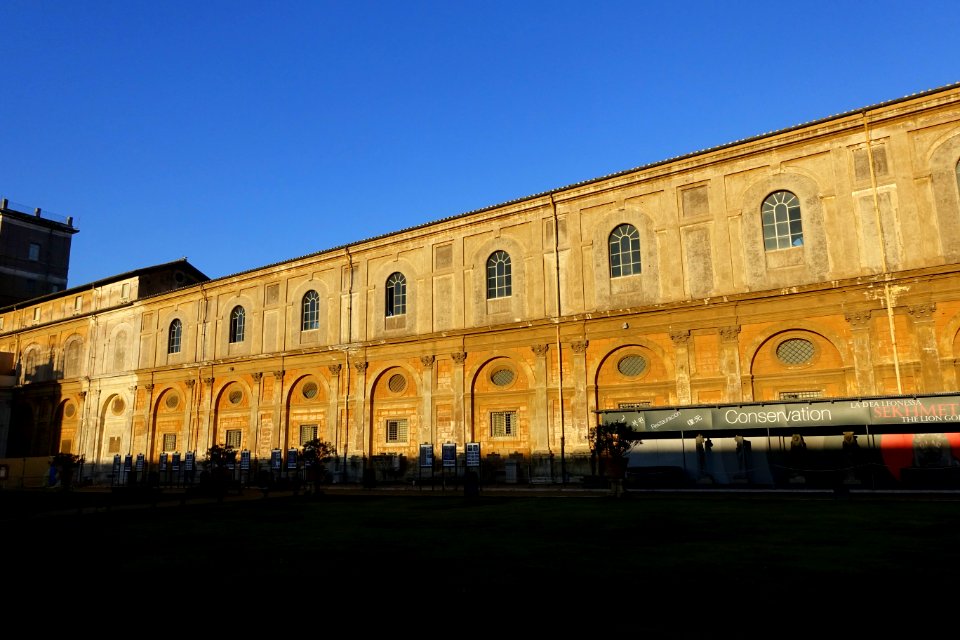 Cortile della Pigna - Vatican Museums - DSC00661