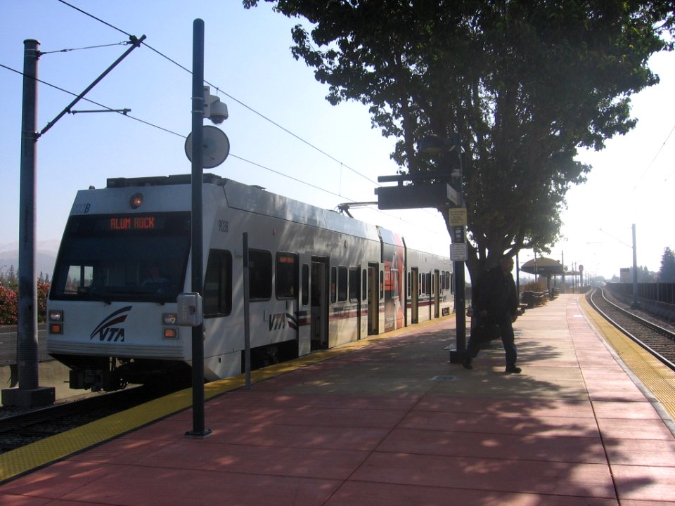 Cottle VTA station 0987 07