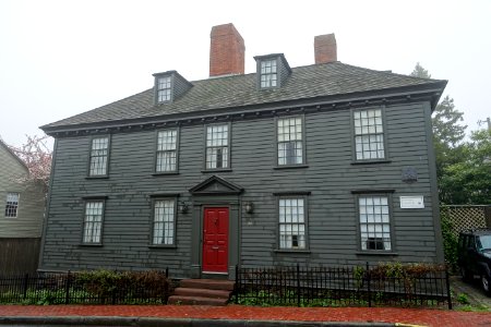 Cotton House, c. 1720 & c. 1817 - Newport, Rhode Island - DSC04072