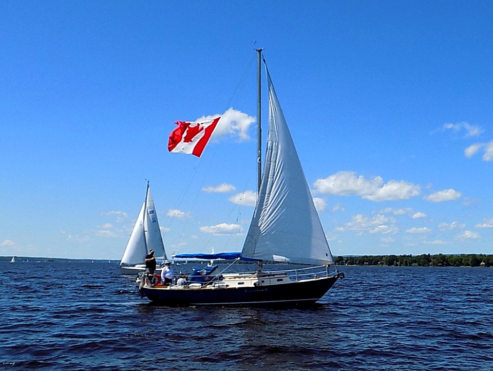 Corvette 31 sailboat Free n Easy II 2800