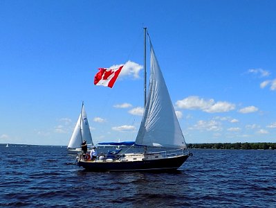 Corvette 31 sailboat Free n Easy II 2800