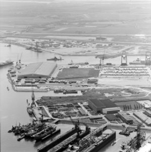 Containerhavens, Beatrix, prinses, Margriet, prinses, Willem-Alexander, Prins va, Bestanddeelnr 250-8093