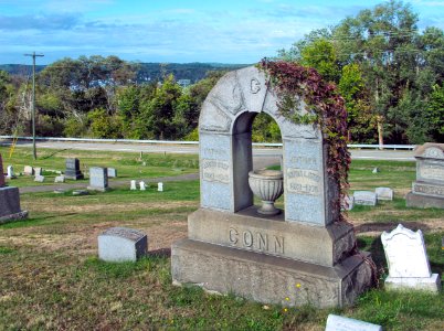 Conn Monument, Robinson Run Cemetery, 2015-09-27, 01