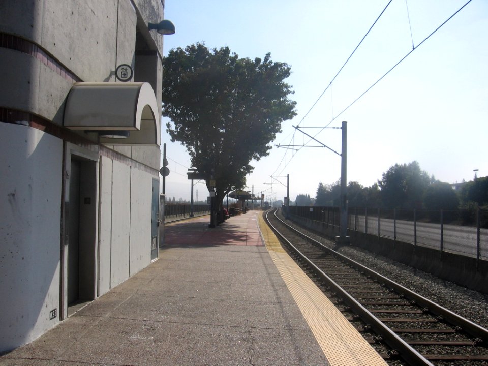 Cottle VTA station 0985 05