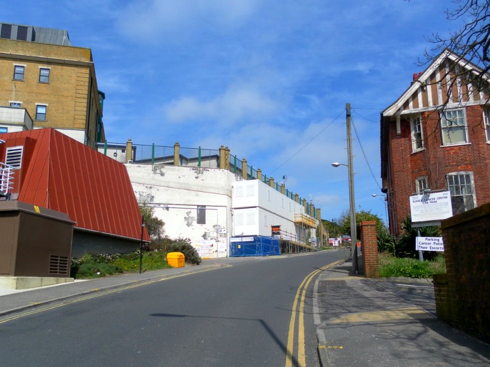 Construction of new Sussex Cancer Centre, Bristol Gate, Kemptown, Brighton (April 2013) (1)
