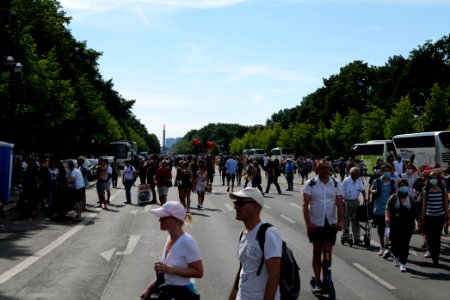 Conspiracy theorist protest Berlin Straße des 17 Juni 2020-08-01 08