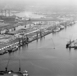 Containerhavens, Beatrix, prinses, Margriet, prinses, Willem-Alexander, Prins va, Bestanddeelnr 250-8084