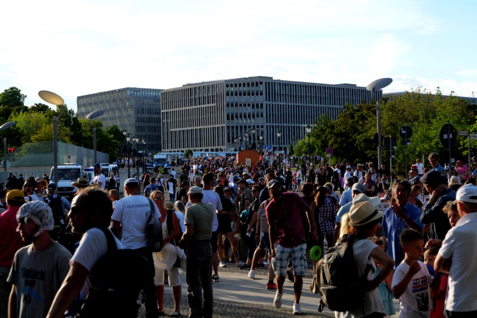 Conspiracy theorist protest Berlin 2020-08-01 173