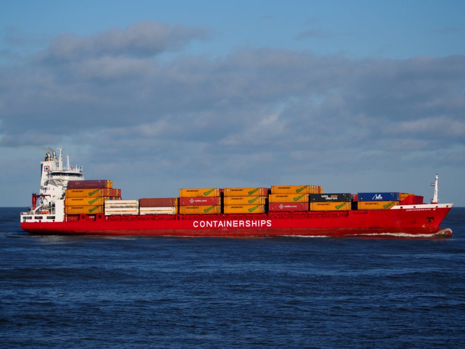 Containerships VI (ship, 1999) IMO 9188518 Callsign DABH Port of Rotterdam pic4