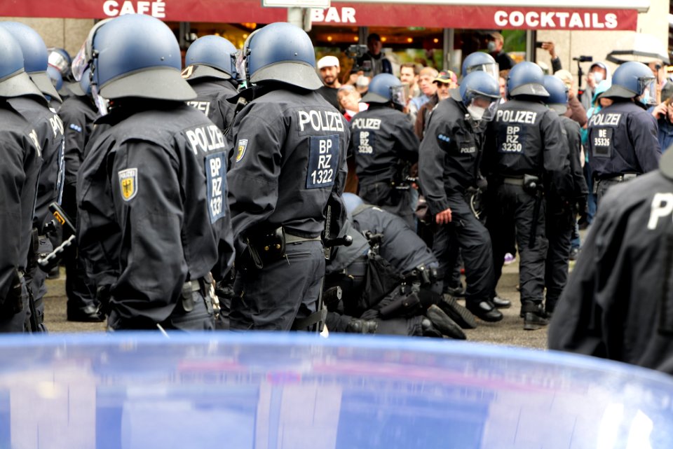 Conspiracist protest Berlin 2021-05-22 90