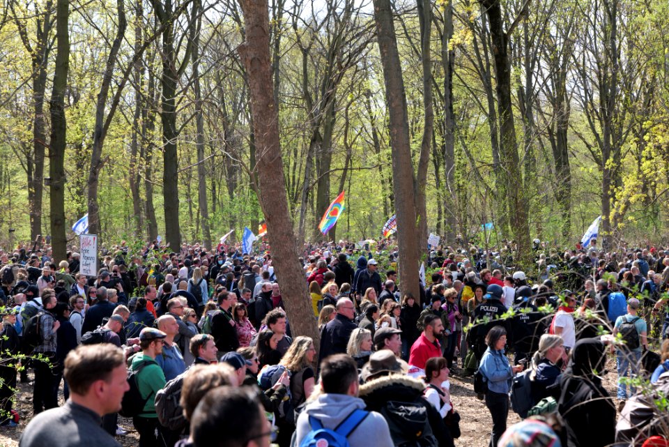 Conspiracist protest Berlin 2021-04-21 198