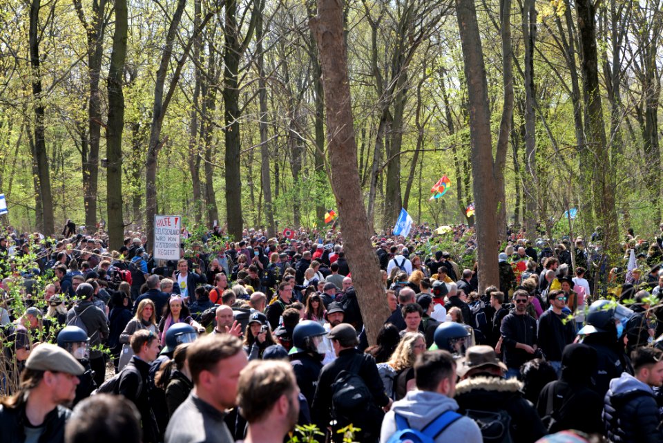 Conspiracist protest Berlin 2021-04-21 195