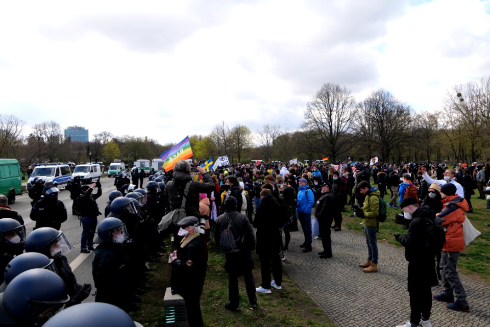 Conspiracist protest Berlin 2021-04-13 25