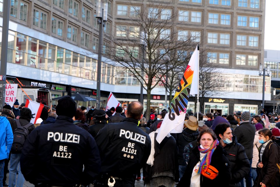 Conspiracist protest Berlin Alexanderplatz 2021-03-13 03