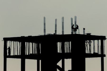 Construction workers in Iran 05 photo