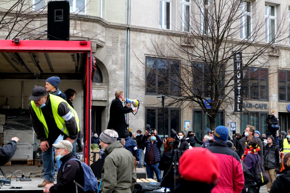 Conspiracist protest Berlin Rosa-Luxemburg-Platz 2021-03-28 27
