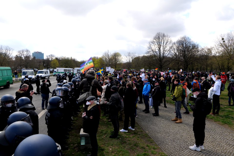 Conspiracist protest Berlin 2021-04-13 24