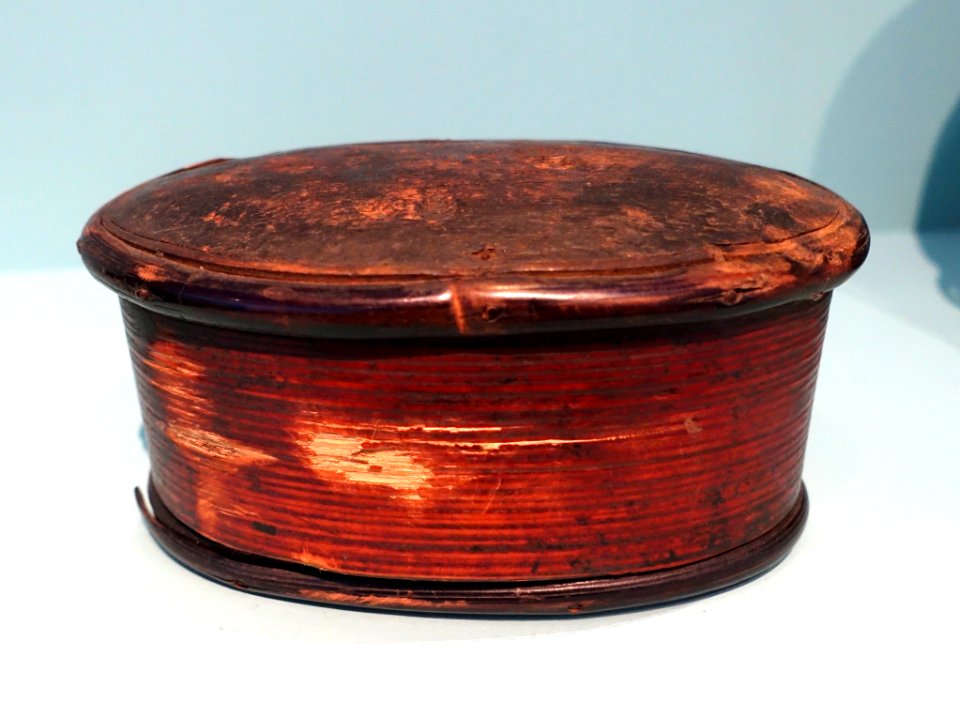 Container, Akha people, Northern Thailand, collected in 1986 - Ethnological Museum, Berlin - DSC01344