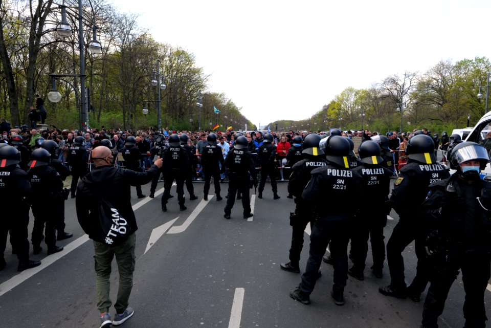 Conspiracist protest Berlin 2021-04-21 179