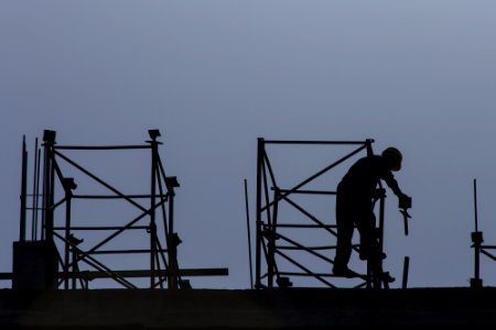 Construction workers in Iran 01 photo