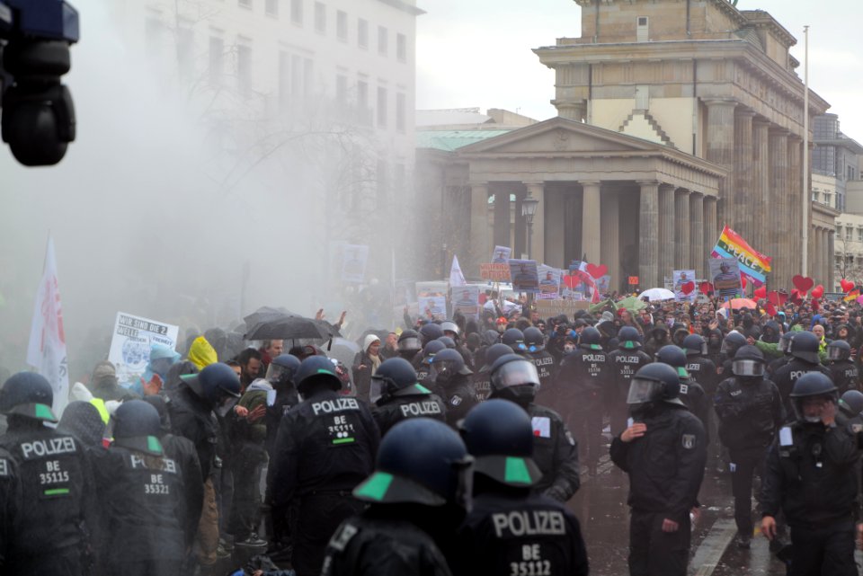Conspiracist demonstration Berlin 2020-11-18 118