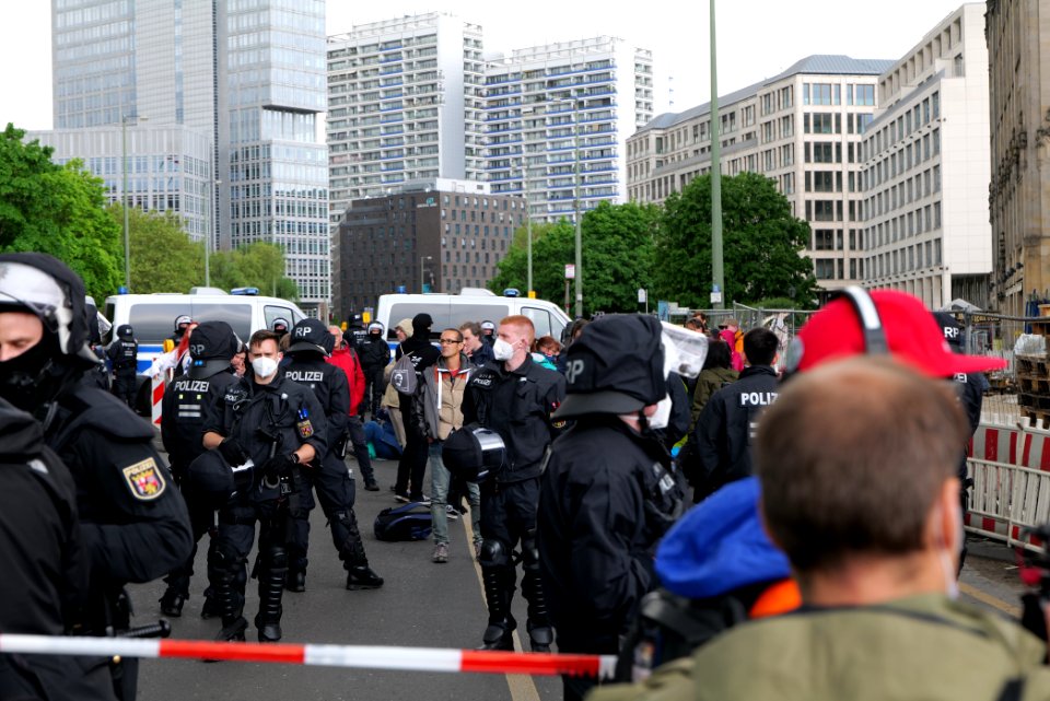 Conspiracist protest Berlin 2021-05-22 198