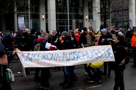 Conspiracist protest Berlin Oranienburger Tor 2021-03-13 21
