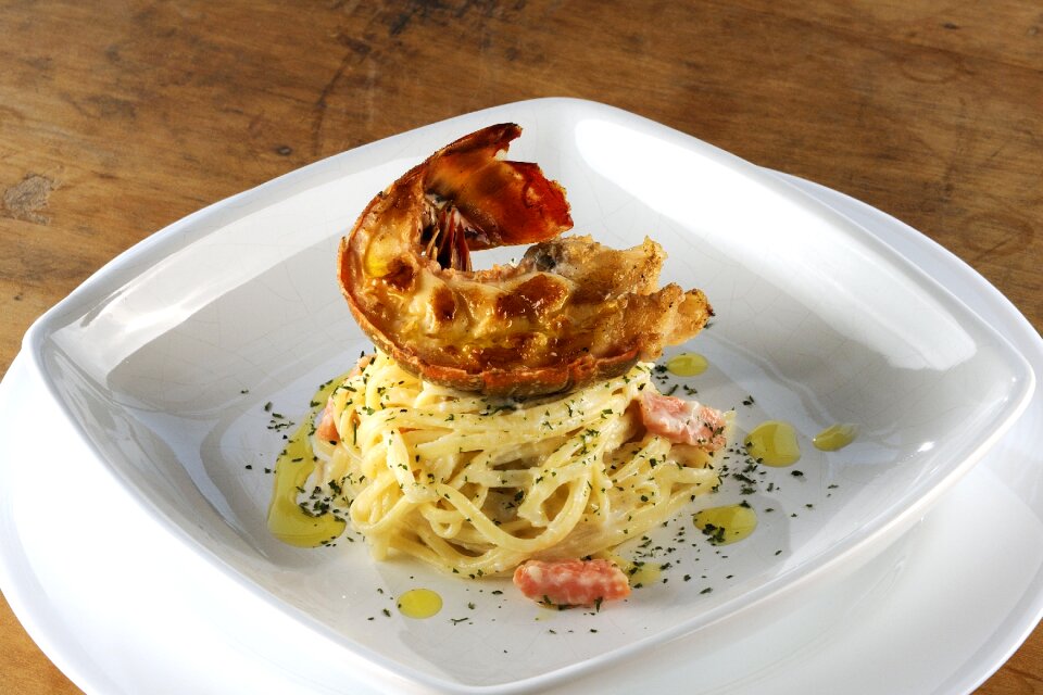 Mass gastronomy meal