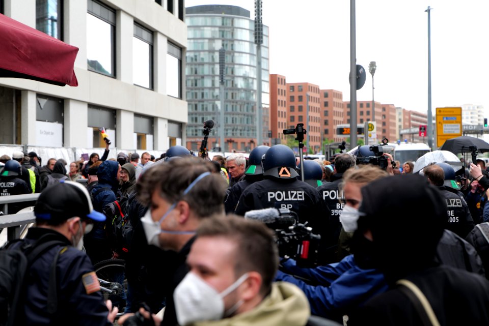 Conspiracist protest Berlin 2021-05-22 99