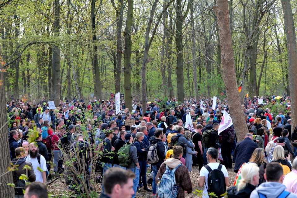 Conspiracist protest Berlin 2021-04-21 191