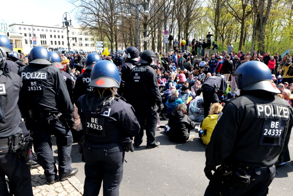 Conspiracist protest Berlin 2021-04-21 182