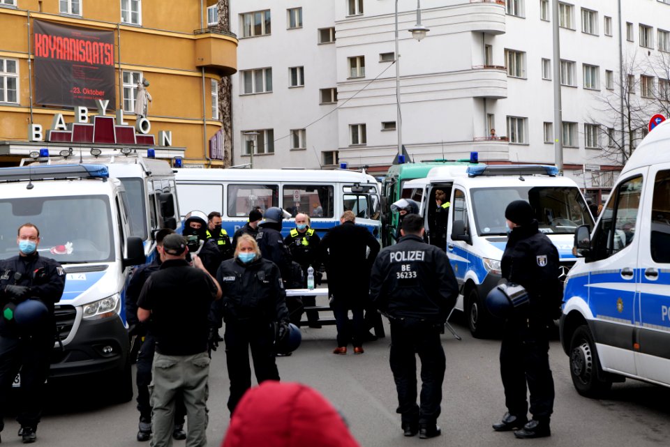 Conspiracist protest Berlin Rosa-Luxemburg-Platz 2021-03-28 46