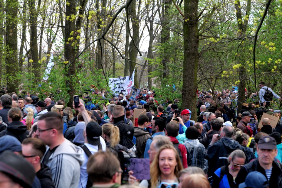 Conspiracist protest Berlin 2021-04-21 140