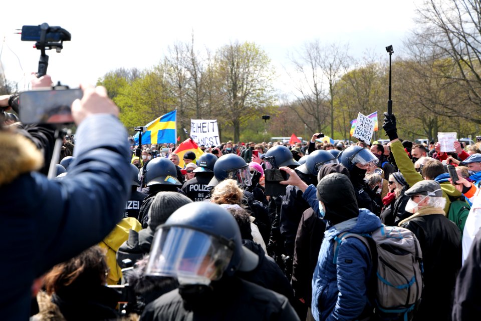 Conspiracist protest Berlin 2021-04-13 21