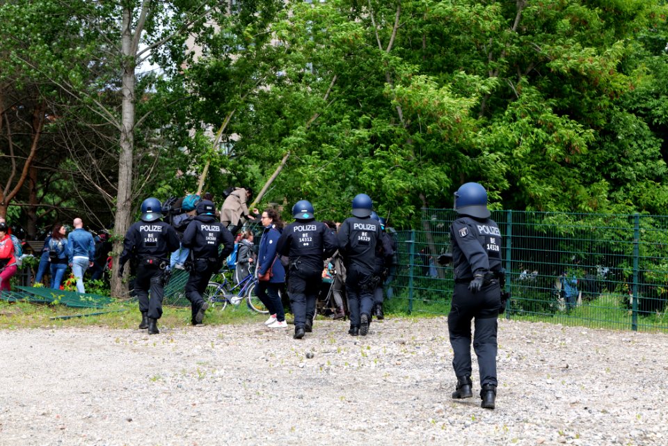 Conspiracist protest Berlin 2021-05-22 39