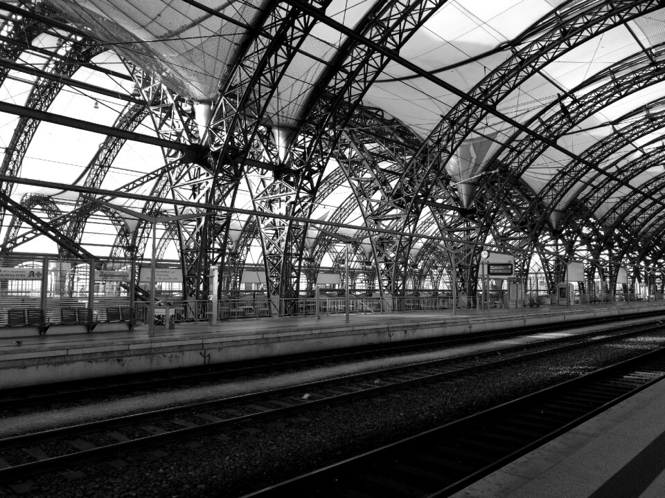 Steel roof construction station dresden
