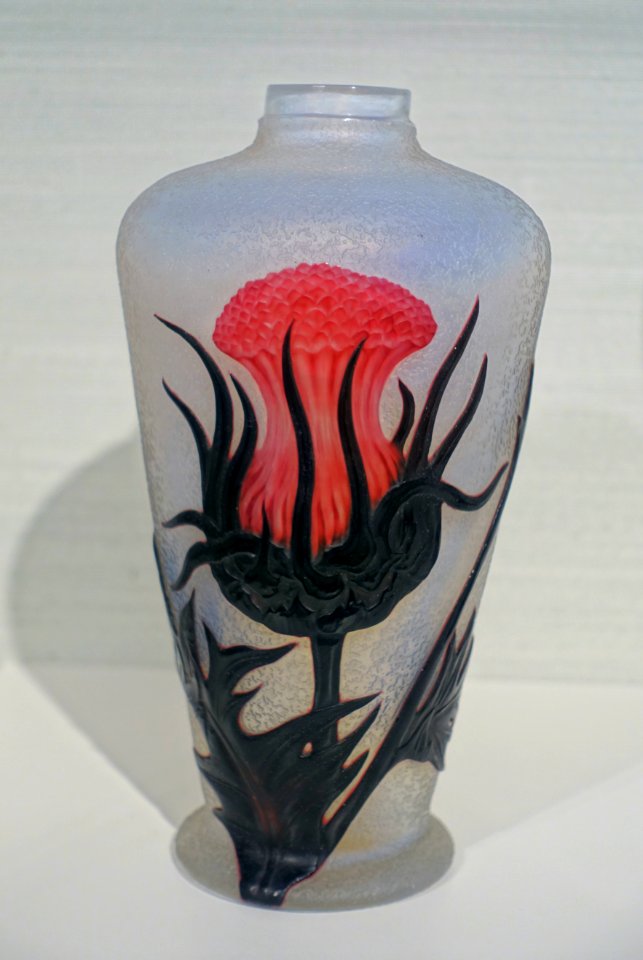Conical vase with thistle, Daum Freres, Nancy, c. 1896, glass - Hessisches Landesmuseum Darmstadt - Darmstadt, Germany - DSC00905