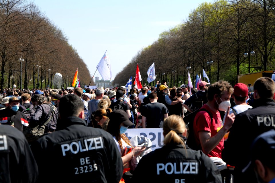 Conspiracist protest Berlin 2021-04-21 59