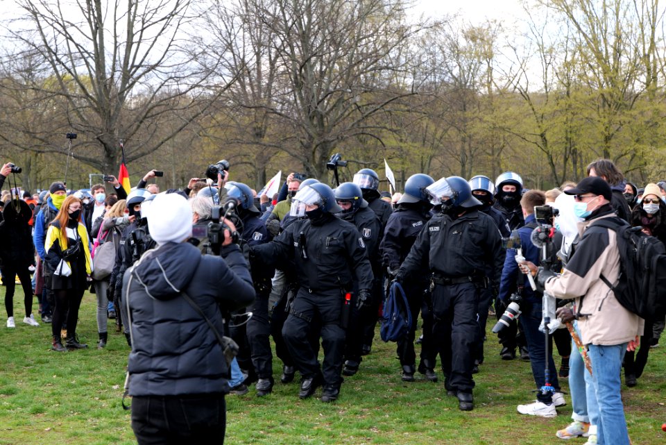 Conspiracist protest Berlin 2021-04-13 19