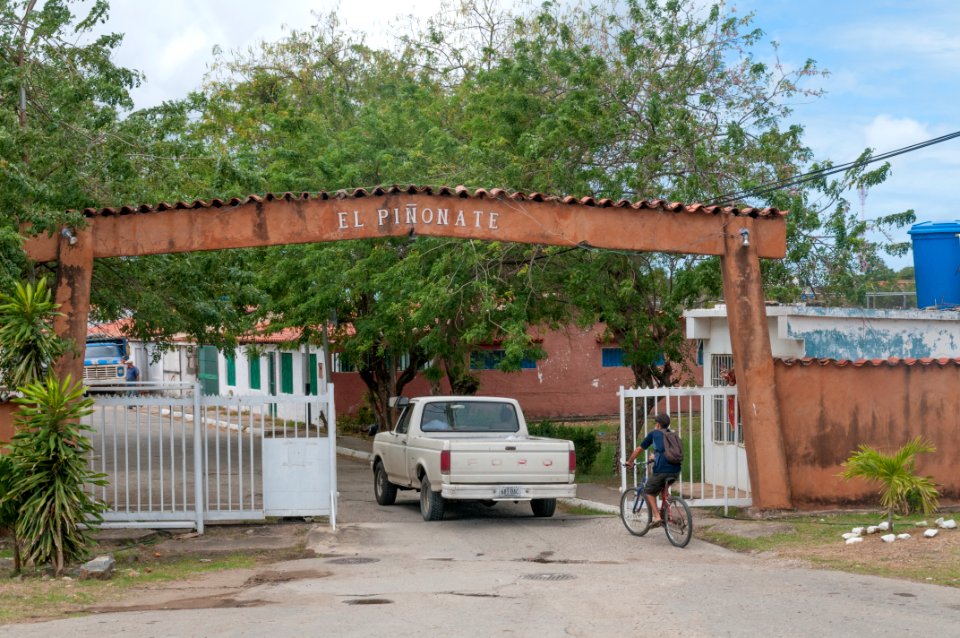 Conjunto Residencial El Piñonate