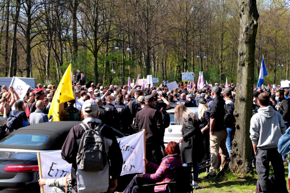 Conspiracist protest Berlin 2021-04-21 43