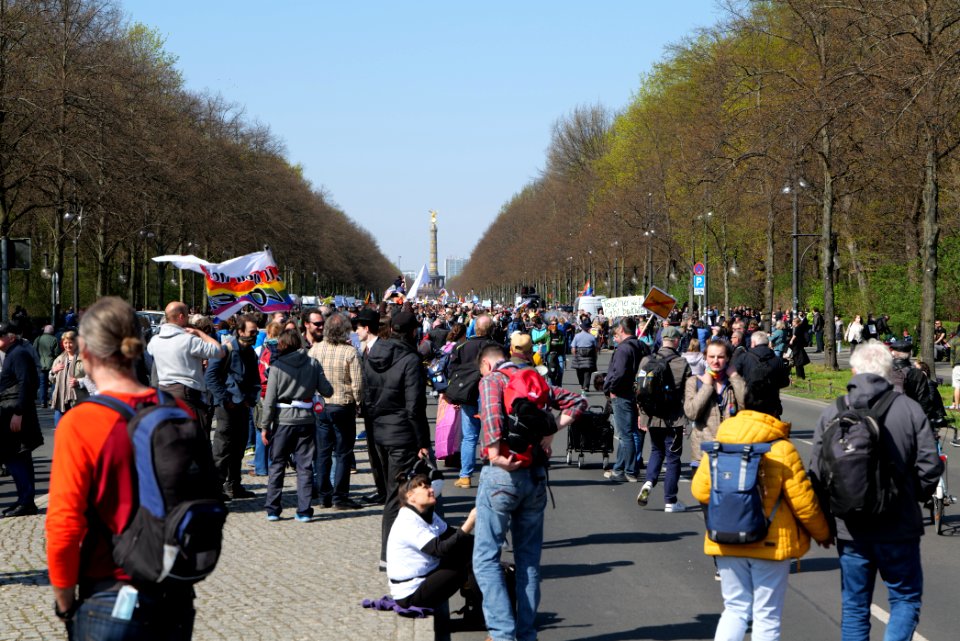Conspiracist protest Berlin 2021-04-21 38