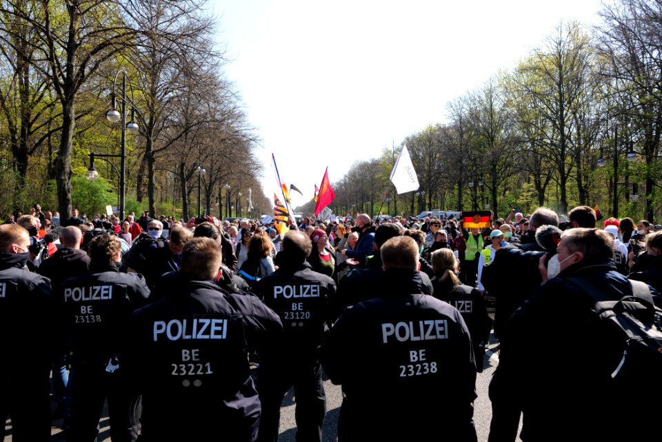 Conspiracist protest Berlin 2021-04-21 25