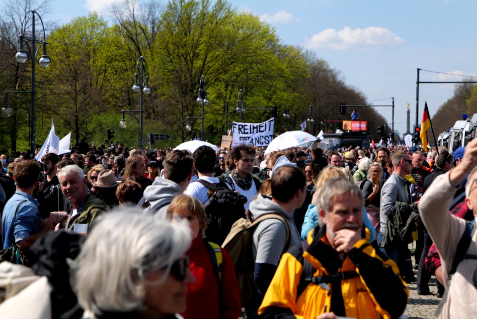 Conspiracist protest Berlin 2021-04-21 77