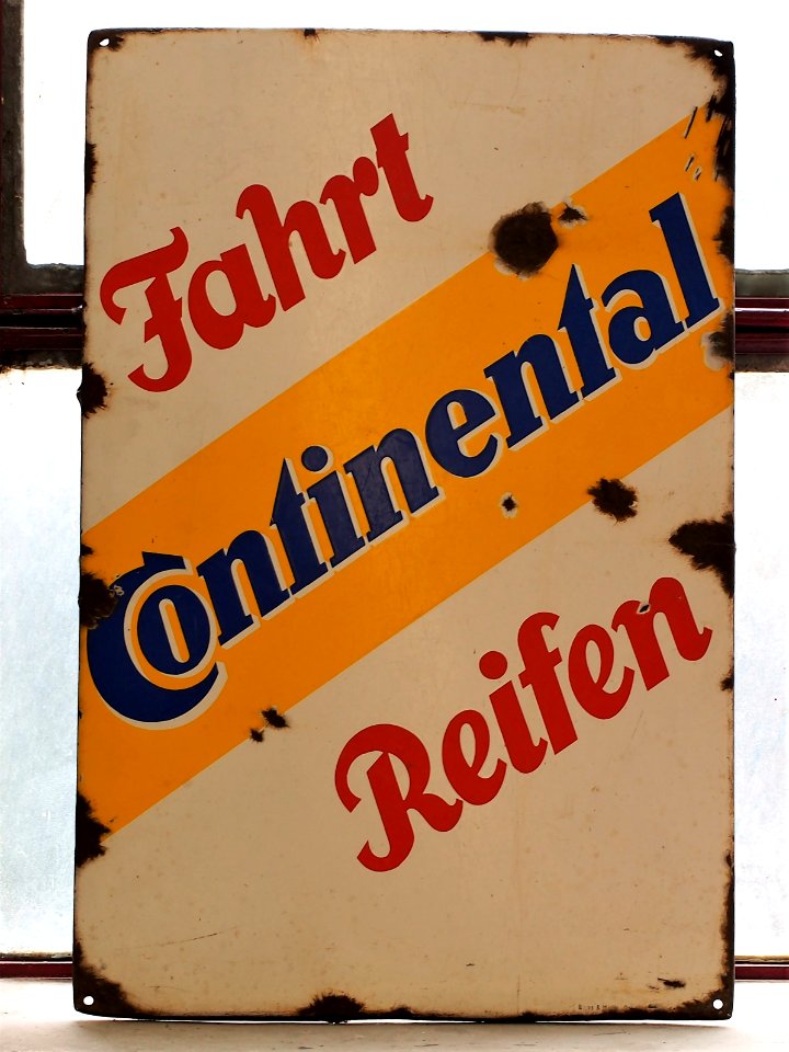 Continental Reifen Werbeschild, Verkehrsmuseum Karlsruhe