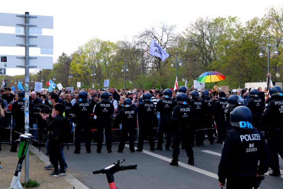 Conspiracist protest Berlin 2021-04-21 107