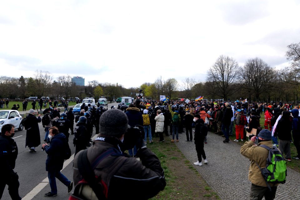 Conspiracist protest Berlin 2021-04-13 20