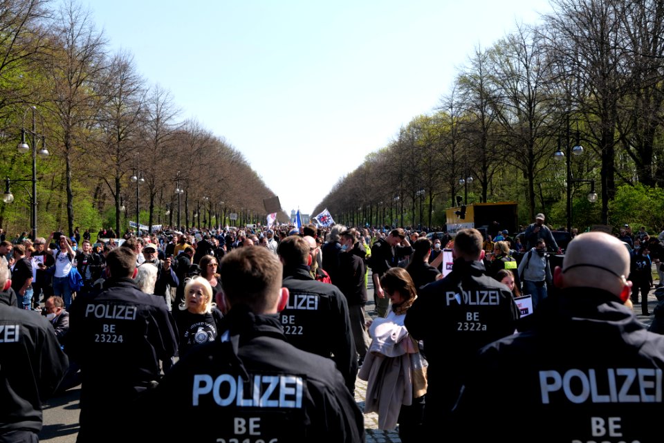 Conspiracist protest Berlin 2021-04-21 53