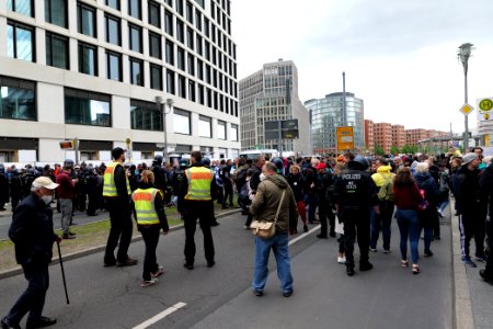 Conspiracist protest Berlin 2021-05-22 101
